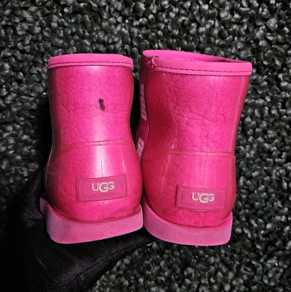 UGG Vibrant Waterproof Pink Boots - Picture 4 of 7